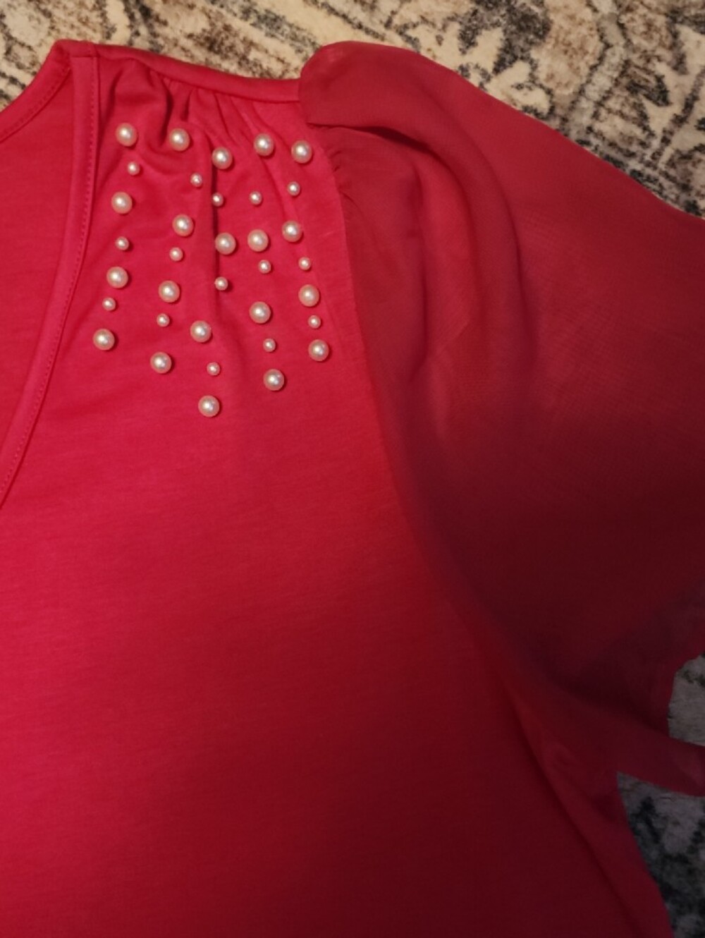 Women's XL Hot Pink V-Neck Pearl-Accent Top. Like New - Picture 2 of 4